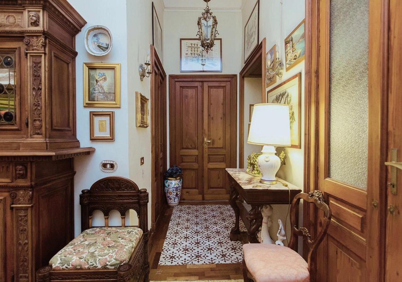 B&B Atmosfere Del Centro Storico Naples Exterior photo