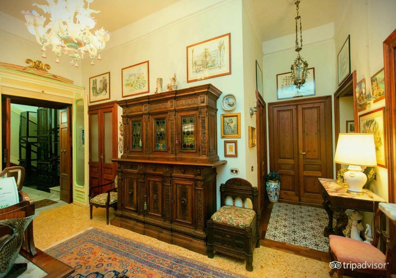 B&B Atmosfere Del Centro Storico Naples Exterior photo