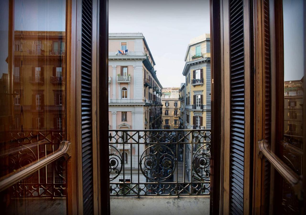 B&B Atmosfere Del Centro Storico Naples Exterior photo