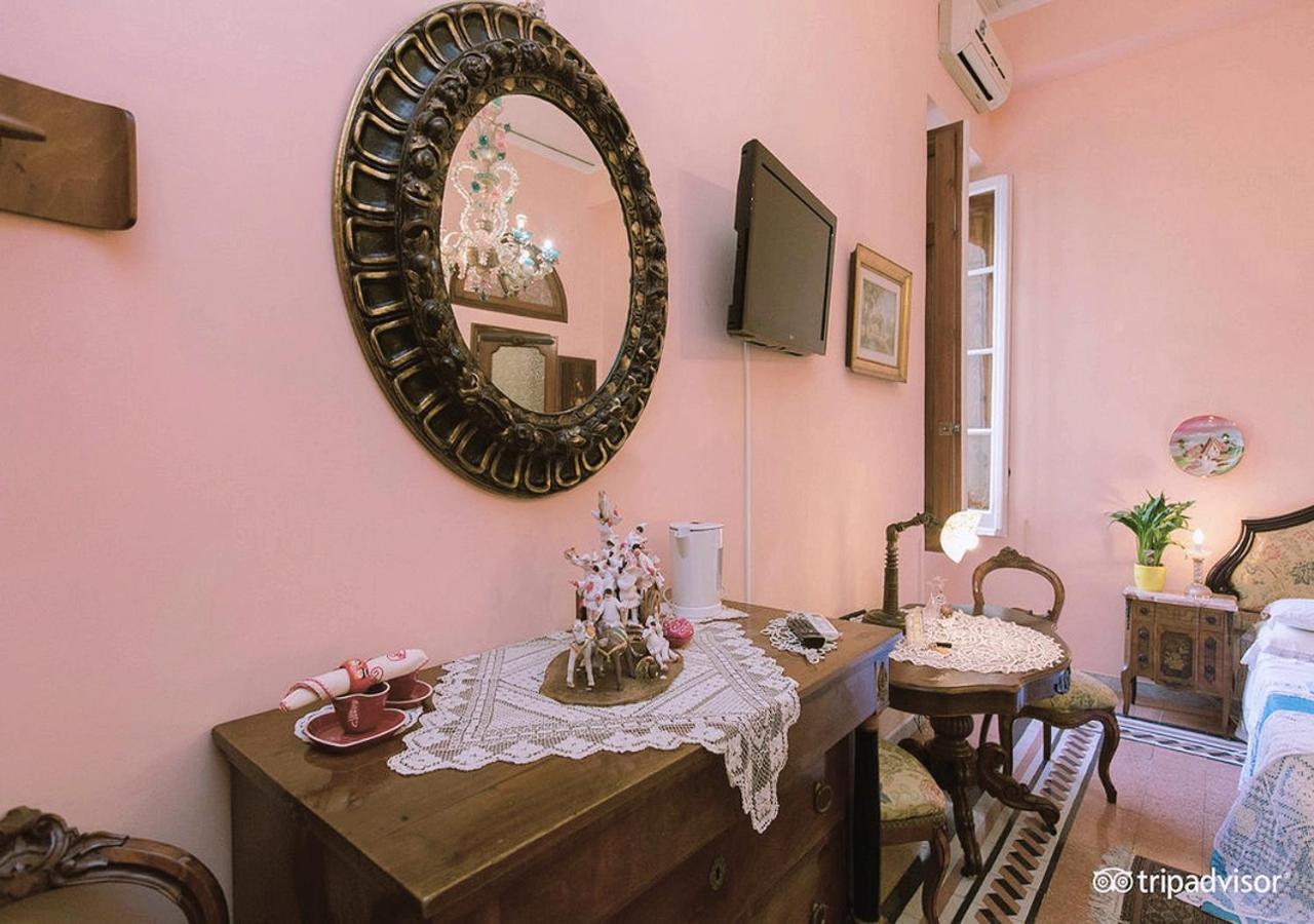 B&B Atmosfere Del Centro Storico Naples Exterior photo