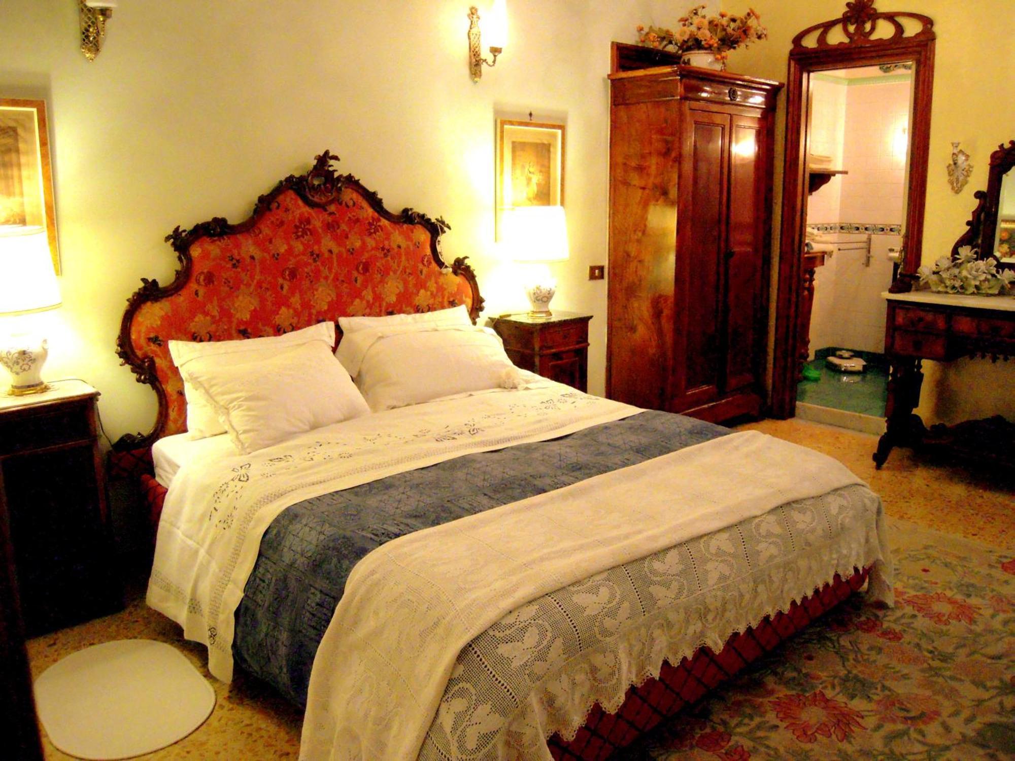 B&B Atmosfere Del Centro Storico Naples Exterior photo